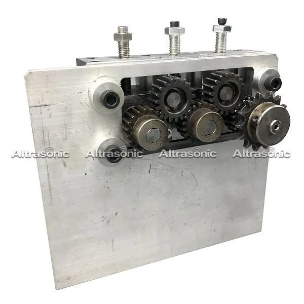 Mask Nose Wire Transfer And Cutting System Installed On Mask Making Machine